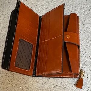 Brown Leather large cspacity bifold wallet